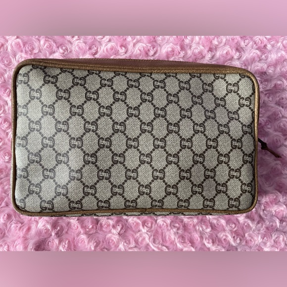 Authentic Vintage Gucci Monogram Plus GG Clutch - Picture 3 of 7